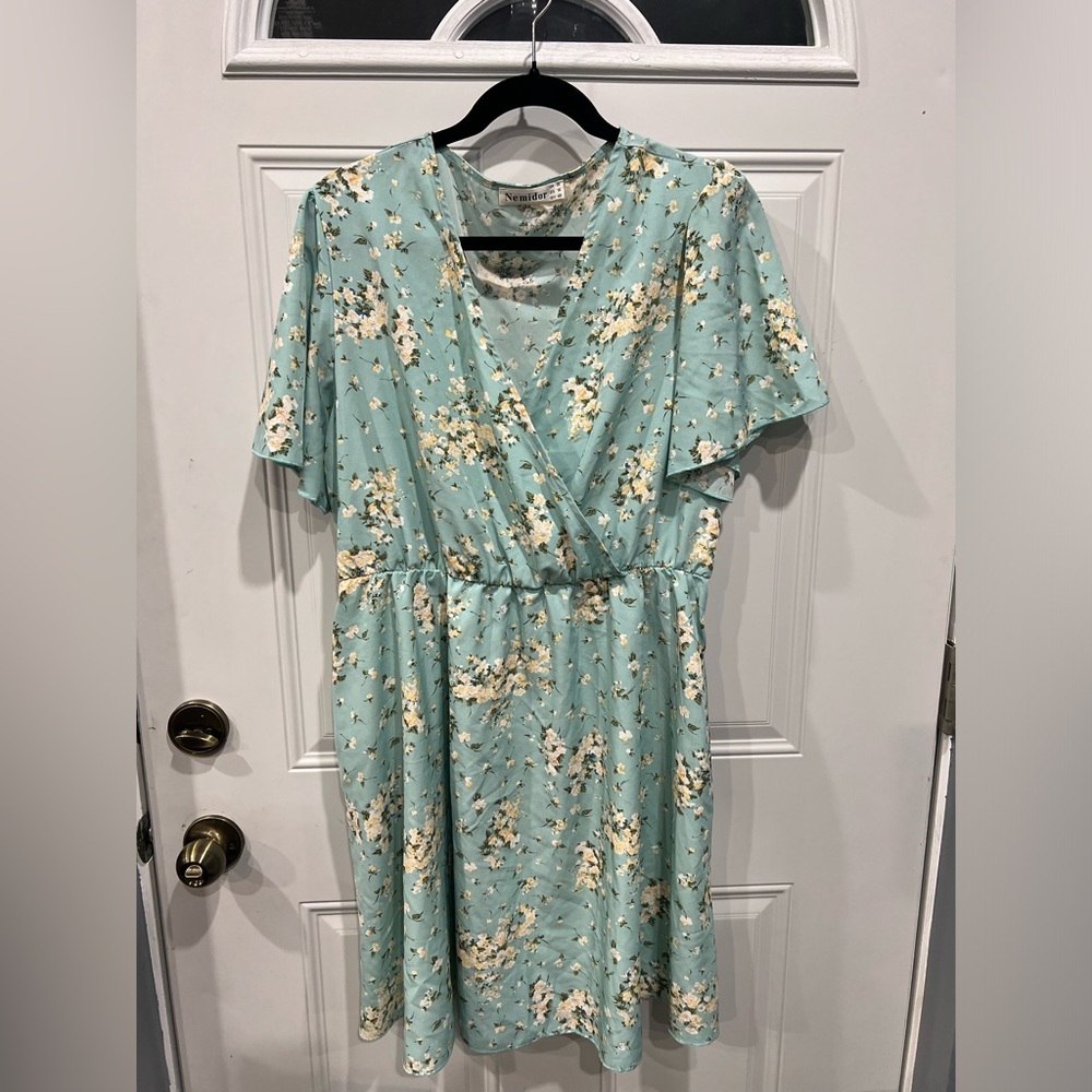 Nostalgia Floral Midi Dress in Soft Blue